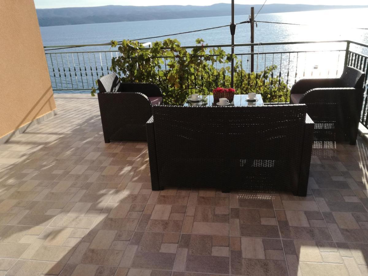 House Karlo Apartments أوميس المظهر الخارجي الصورة