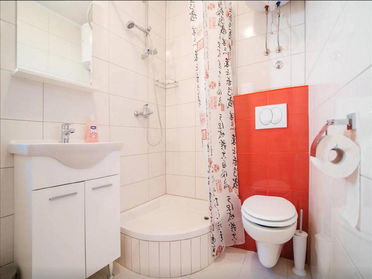House Karlo Apartments أوميس المظهر الخارجي الصورة