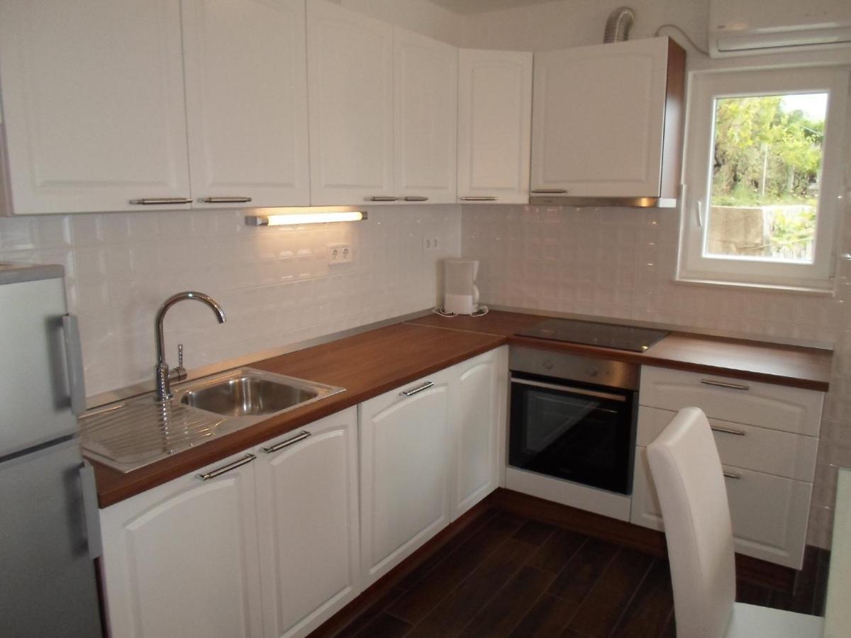 House Karlo Apartments أوميس المظهر الخارجي الصورة