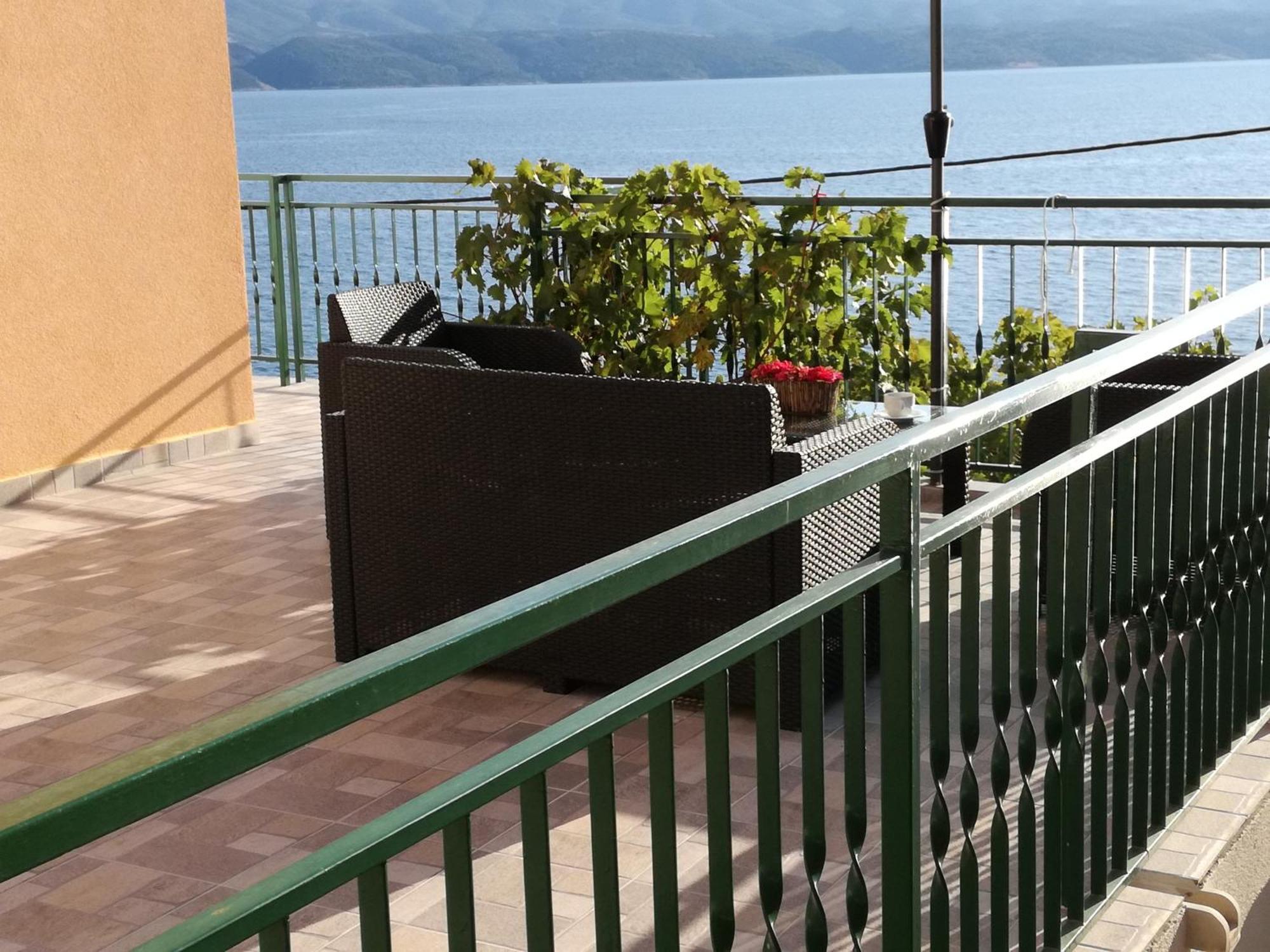 House Karlo Apartments أوميس الغرفة الصورة